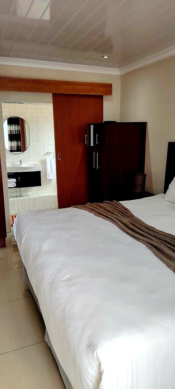14 Bedroom Property for Sale in Amalinda Eastern Cape